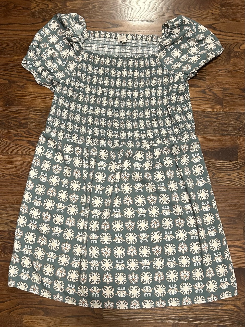LOFT Womens Sage Green Floral Smocked Dress with Puff Sleeves